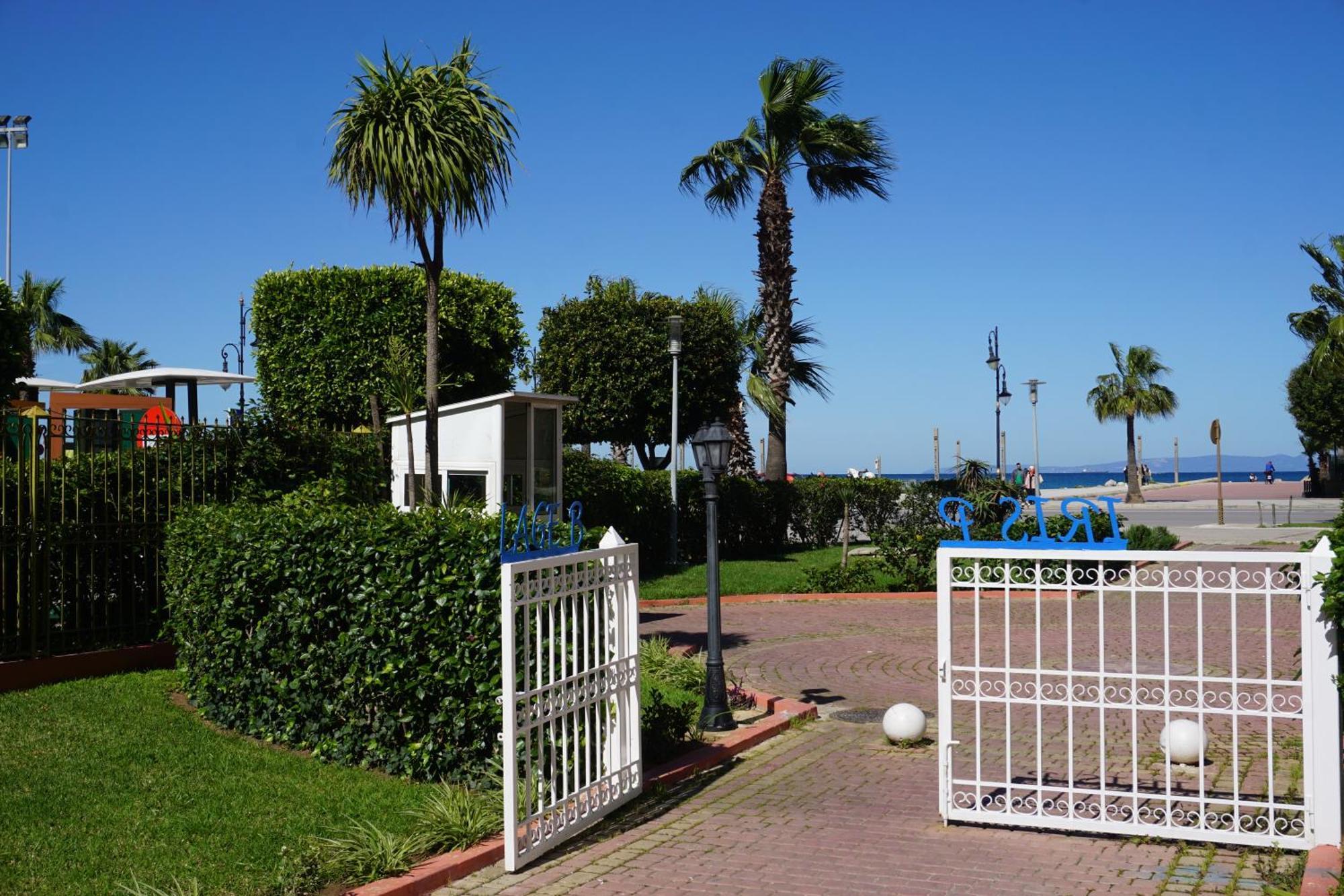 Apartamento Cosy A Malabata - Bord De Et Gare Tgv 3' A Pied, Mall A 2' A Pied - Parking, Wifi, Iptv, Ac *