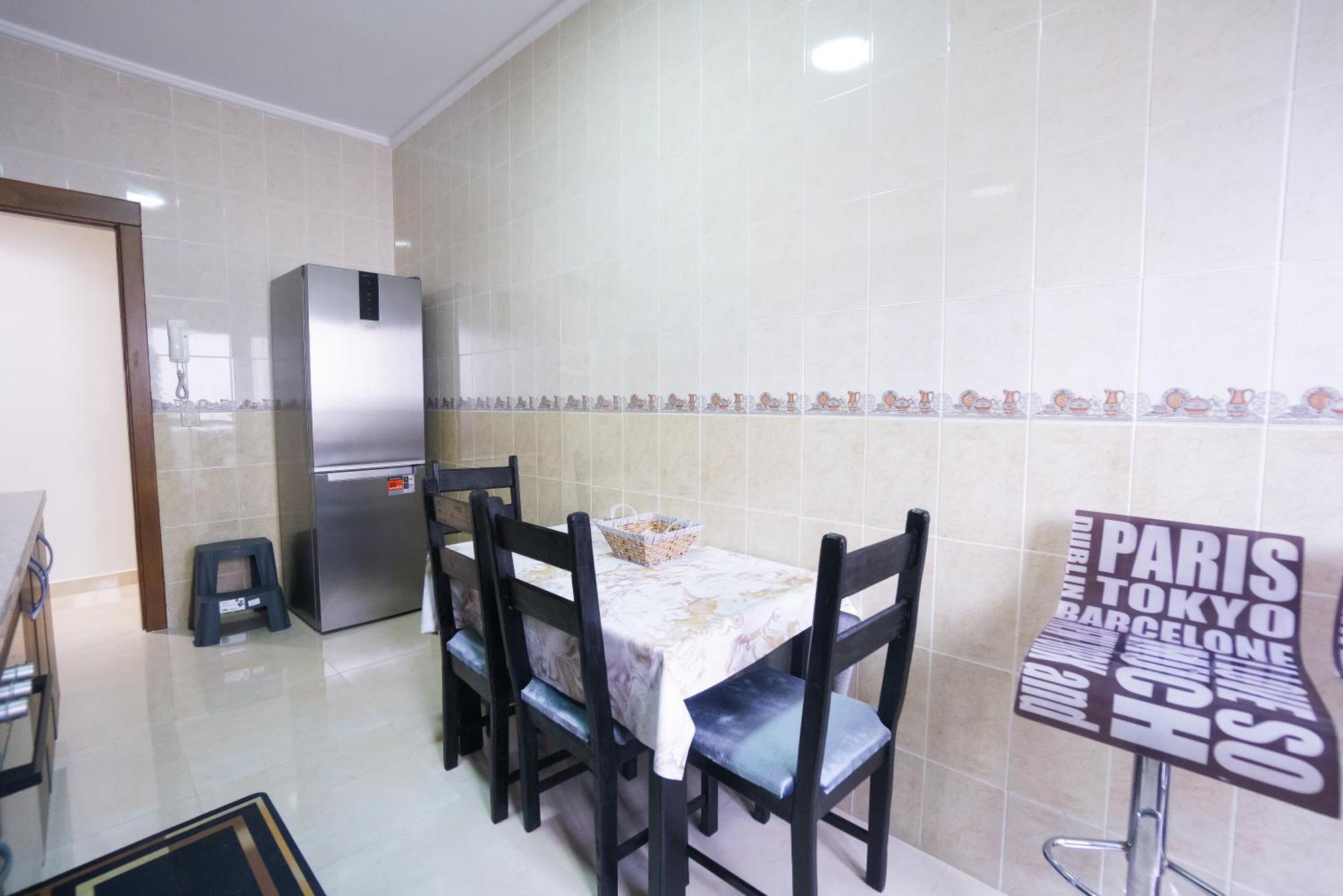 Cosy A Malabata - Bord De Et Gare Tgv 3' A Pied, Mall A 2' A Pied - Parking, Wifi, Iptv, Ac * Tánger