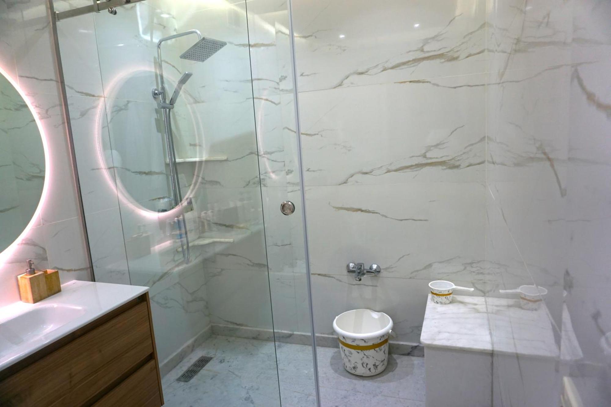 Cosy A Malabata - Bord De Et Gare Tgv 3' A Pied, Mall A 2' A Pied - Parking, Wifi, Iptv, Ac Apartamento